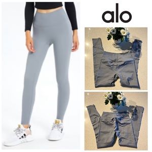 ALO Yoga Gray Leggings